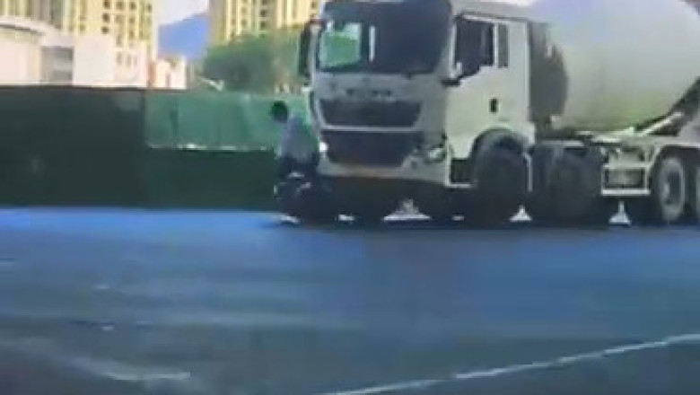 Miracle on the Road: Man Survives Being Run Over by a Truck!